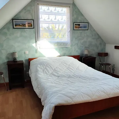Maison A 210m De La Avec Jardin Clos, Terrasse Et Parking Prive Sur L'ile Grande - Fr-1-368-214 * Pleumeur-Bodou
